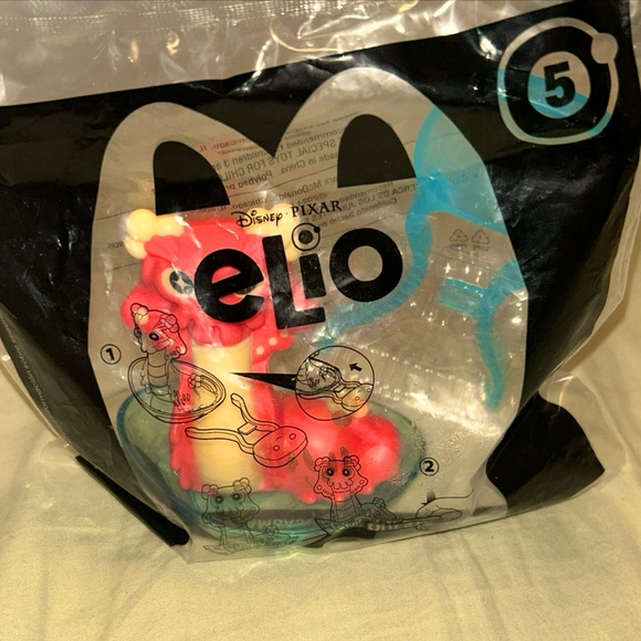•5 FOR $10 KIDS TOYS• McDonald’s Disney Elio Happy Meal #5 Ambassador Questa - Picture 1 of 3